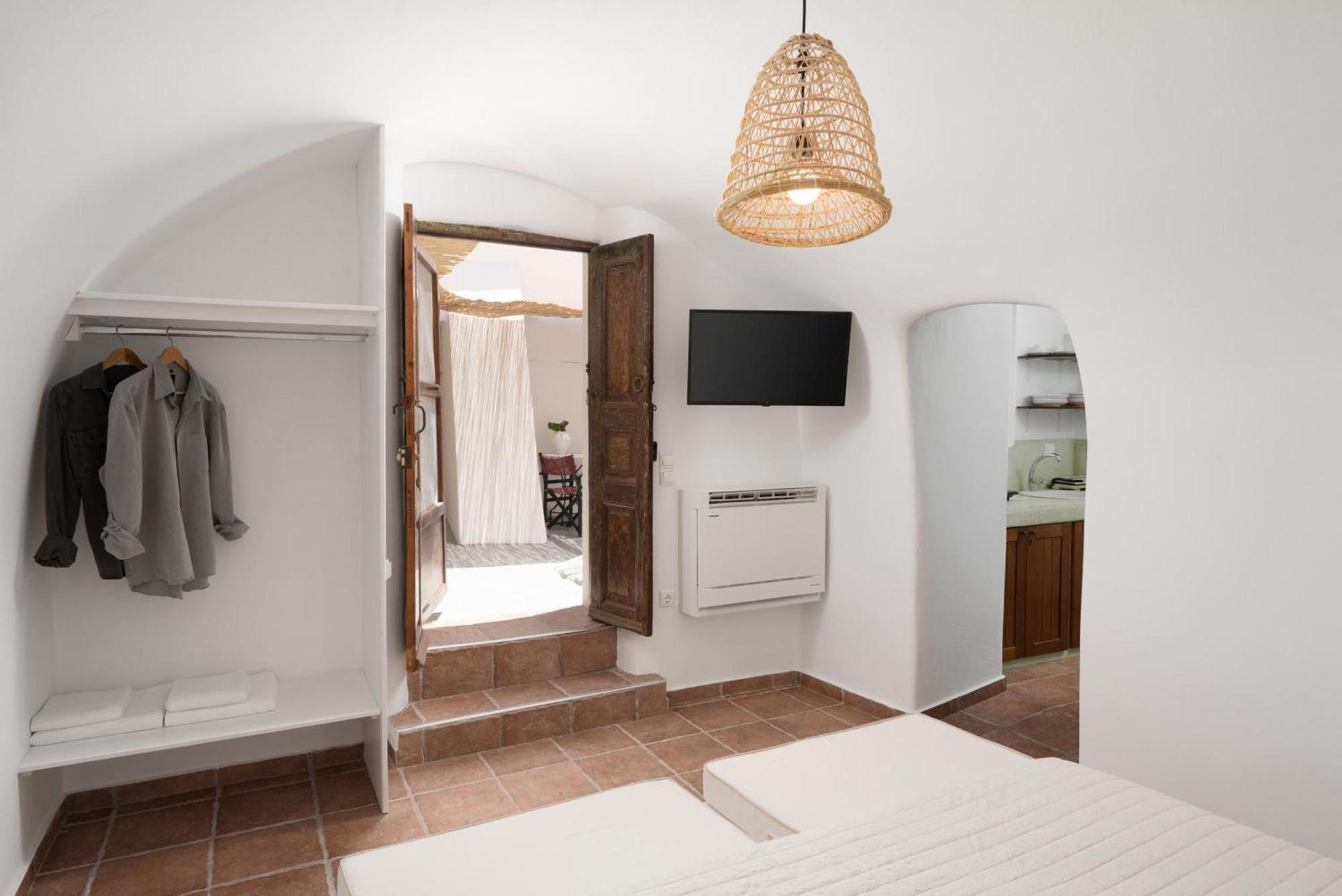Madame Kalitsi Cozy Suites Фіра Екстер'єр фото